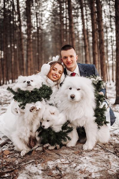 Esküvői fotós Anyuta Aksyutina (anyta1yudina7777). Készítés ideje: 2021 január 10.