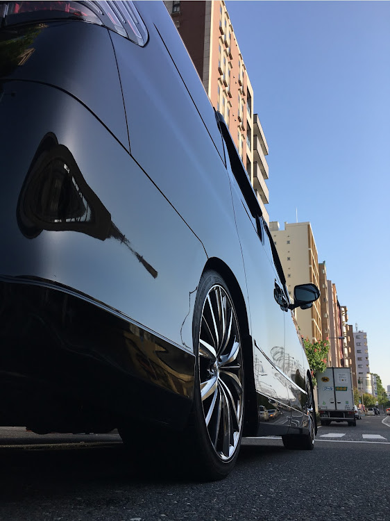 ヴェルファイアの写り込み・ベストショット・洗車・GWに関するカスタム事例の投稿画像1枚目