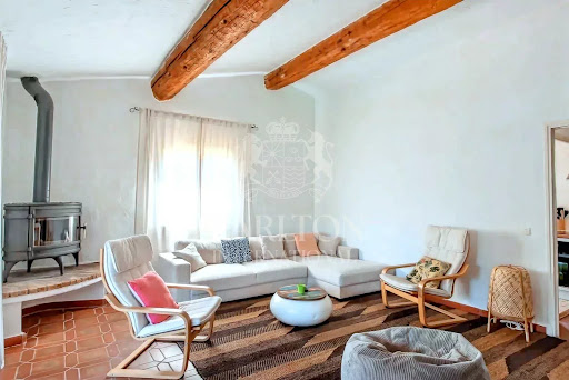 Maison avec piscine et terrasse 5