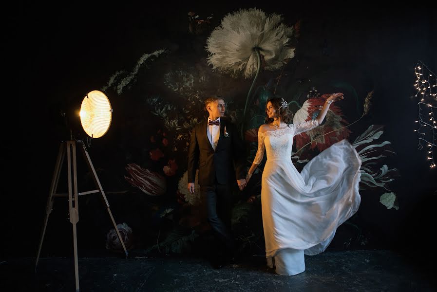 Wedding photographer Elena Mikhaylova (elenamikhaylova). Photo of 13 January 2019