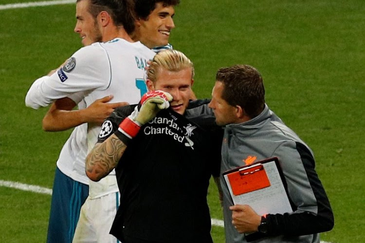 ? You'll never walk alone, het gold niet voor Karius, die niet meteen steun kreeg van ploegmaats