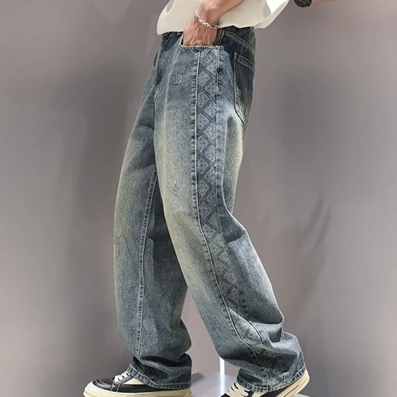National Fashion Totem Gužvane Ležerne Svestrane Farmerke, za moderan i udoban izgled, idealne za svaku priliku, lako se kombinuju.