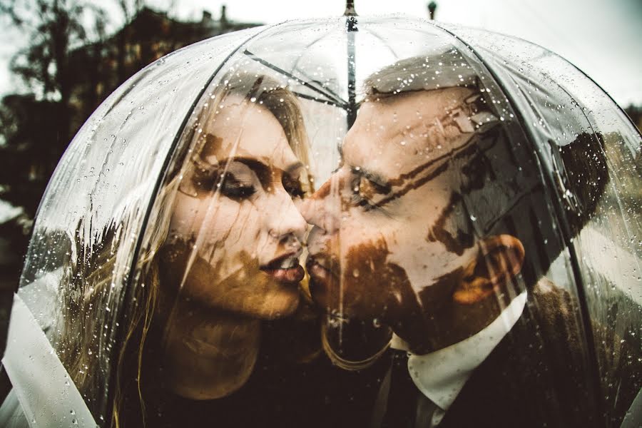 Fotógrafo de bodas Tanya Karaisaeva (tanikaraisaeva). Foto del 28 de septiembre 2017