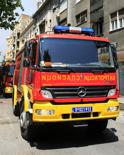 Požar u Borči, goreo krov fabrike