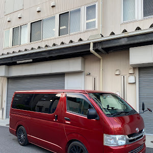 ハイエースバン TRH200V