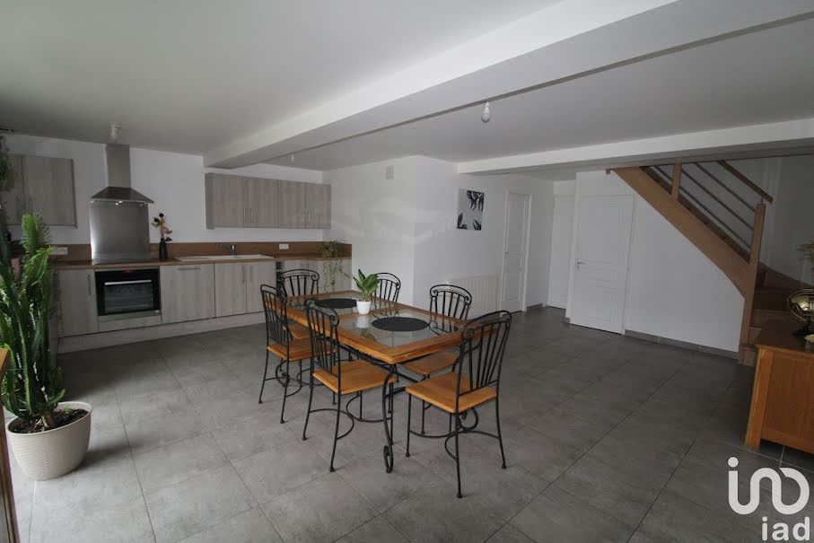 Vente maison 12 pièces 259 m² à Bures-en-Bray (76660), 563 000 €