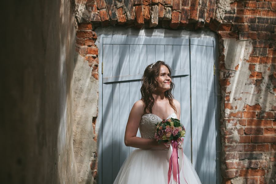 婚禮攝影師Irina Vyborova（irinavyborova）。2018 10月15日的照片