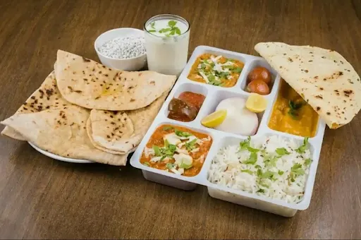 Punjabi Deluxe Dinner