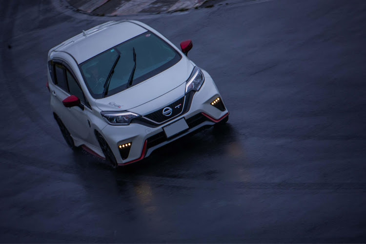 ノートの雨・走行会・NISMOに関するカスタム事例の投稿画像1枚目