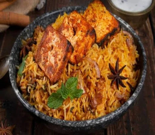 Paneer Tikka Biryani ( Chef De Cuisine)