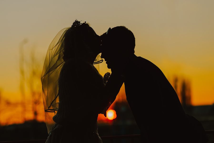 Fotógrafo de casamento Stefan Kamenov (stefankamenov). Foto de 10 de maio 2018