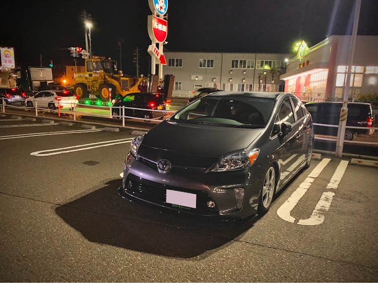 プリウスの30プリウス・usdm・11月もよろしくお願いしますに関するカスタム事例の投稿画像1枚目