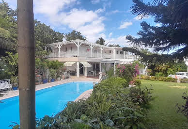 House with pool and terrace 3