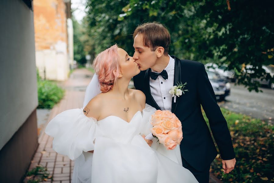 Fotografo di matrimoni Denis Medovarov (sladkoezka). Foto del 20 gennaio 2022