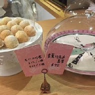 Miss V Bakery Cafe