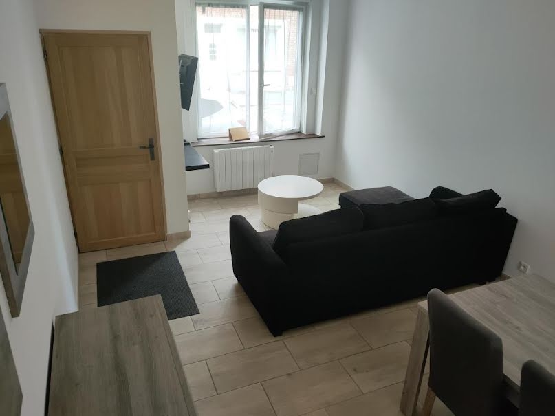 Location meublée maison 6 pièces 92 m² à Armentieres (59280), 880 €