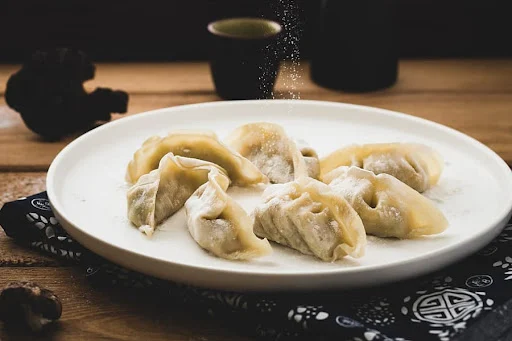 Chicken Steamed Momos [7 Pieces]