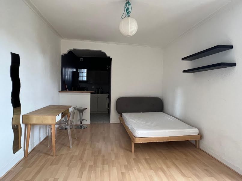 Location meublée appartement 1 pièce 24 m² à Nantes (44000), 555 €