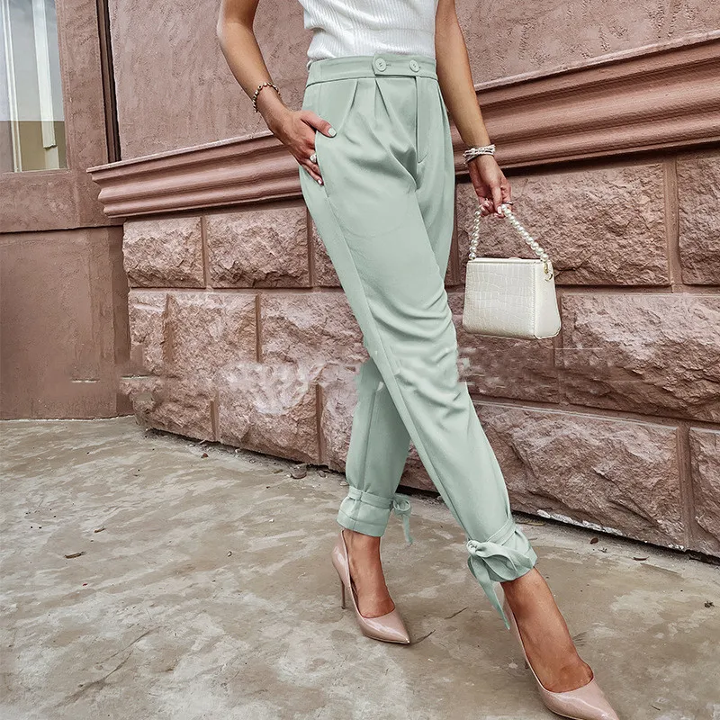 Dames Fashion Casual Trendy Vetersluiting Broek. Geniet van comfort en stijl met deze modieuze casual broek met vetersluiting, perfect voor dagelijks gebruik.