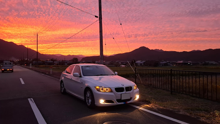 3シリーズ セダンの🌇夕活に関するカスタム事例の投稿画像2枚目