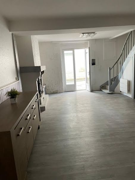 Vente maison 4 pièces 107 m² à Tocane-Saint-Apre (24350), 113 400 €