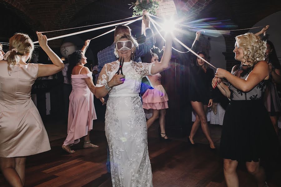 Wedding photographer Kinga Mucha (muchaart). Photo of 29 July 2019