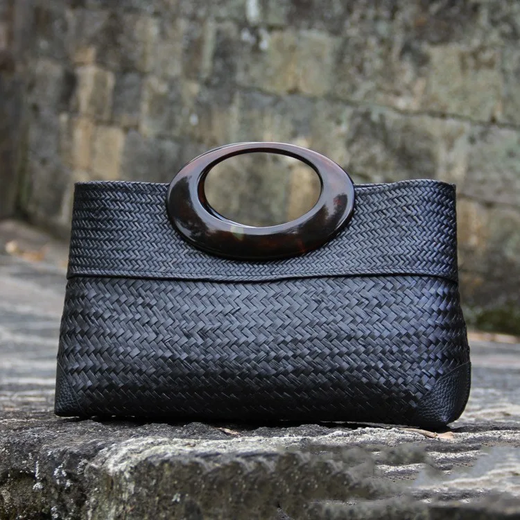 Nova originalna ručno rađena torba od slame za žene, pletena torba od ratana. Idealna za leto, elegantna i praktična za nošenje osnovnih stvari.