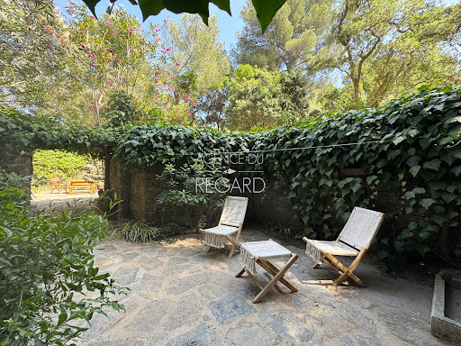 Propriété en bord de mer avec jardin 5