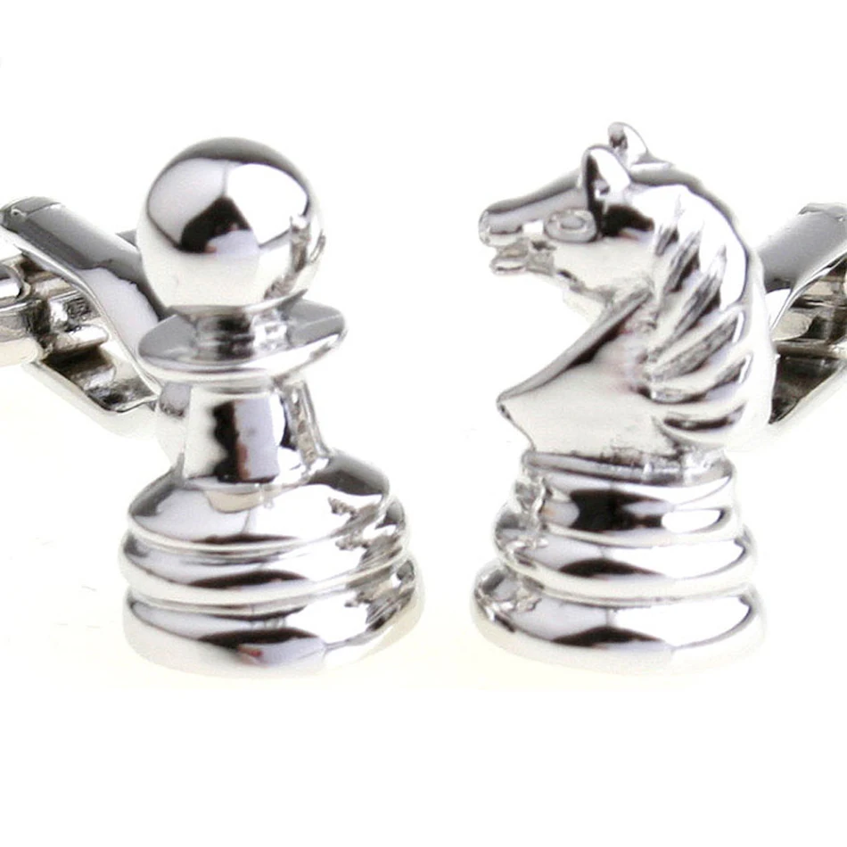 Heren Franse schaakmanchetknopen, een elegante accessoire voor de gentleman. Verfijnd design, perfect voor overhemden met Franse manchetten. Voegt klasse toe.