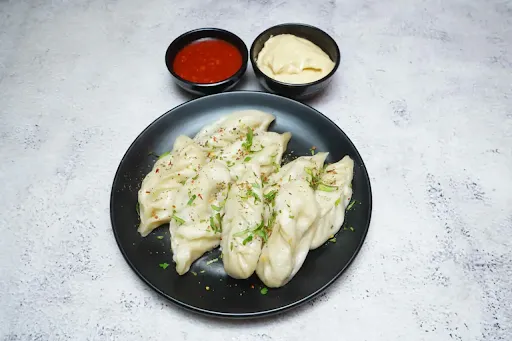 Steamed Chicken Momos