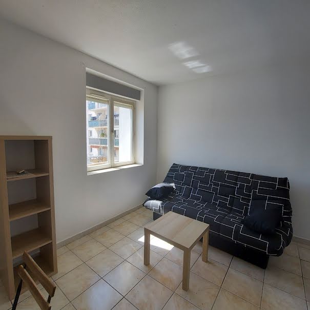 Location meublée appartement 1 pièce 18 m² à Marseille 14ème (13014), 430 €