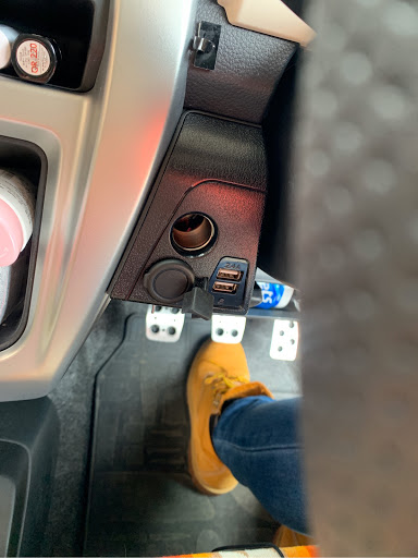 ハスラー Mr31sの ハスラーgmt Mt車 ハスラー シガーソケット増設 Usbに関するカスタム メンテナンスの投稿画像 車 のカスタム情報はcartune
