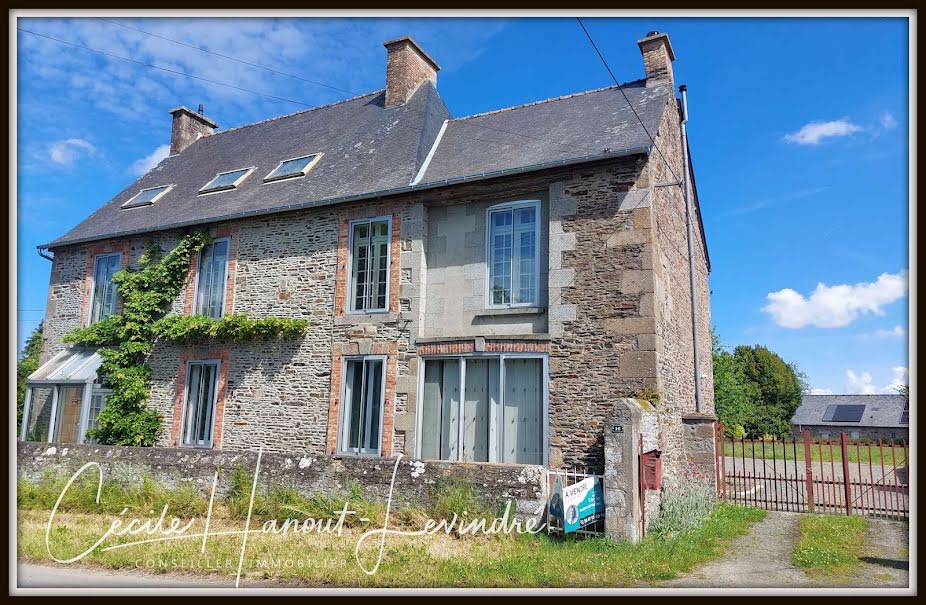 Vente maison 7 pièces 180 m² à Le Mont-Saint-Michel (50170), 237 000 €