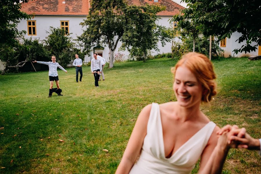 Fotógrafo de casamento Pavel Rybníček (pavelrybnicek). Foto de 6 de abril 2020