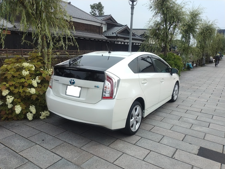 セルシオのテールランプのこだわり・斜め45度の美学・プリウス・ネクステージ・ファクトリーレインボーに関するカスタム事例の投稿画像5枚目