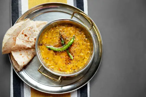 Dal Fry With 4 Tawa Roti And Rice Combo