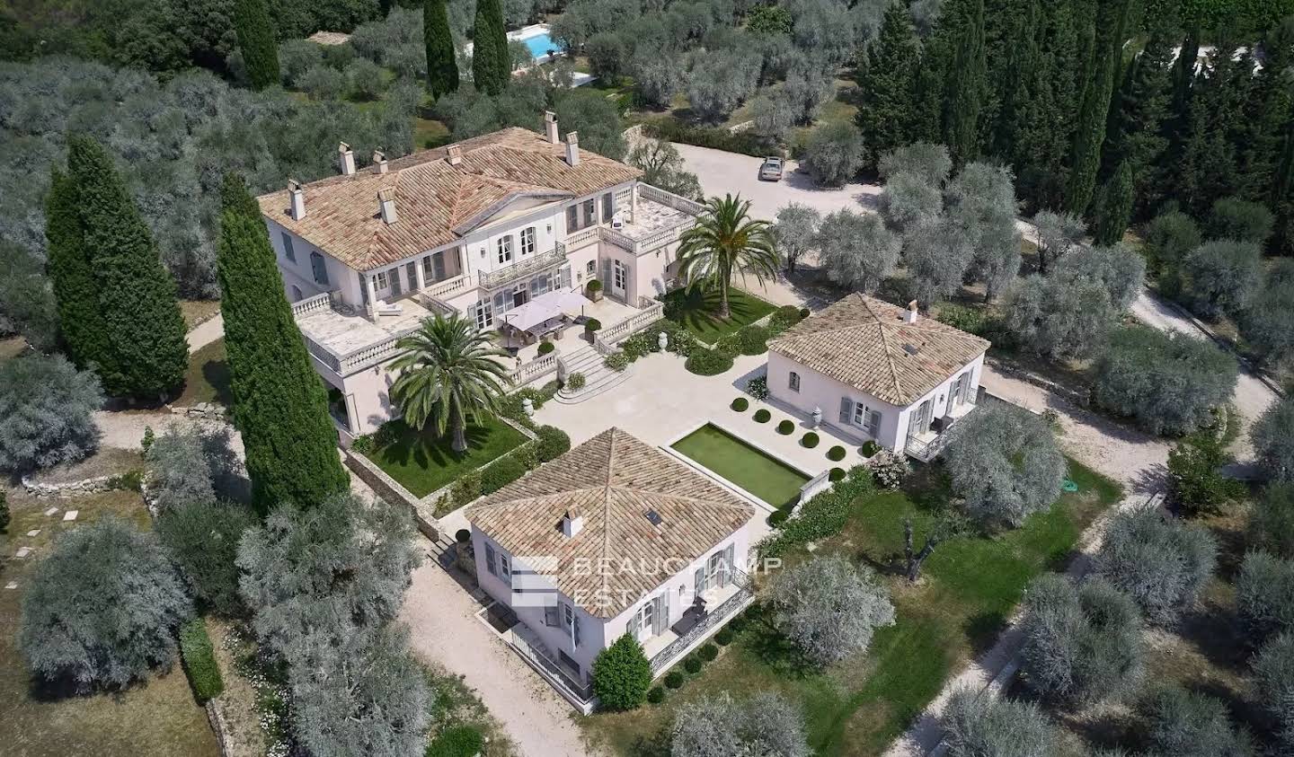 Villa with pool Mougins