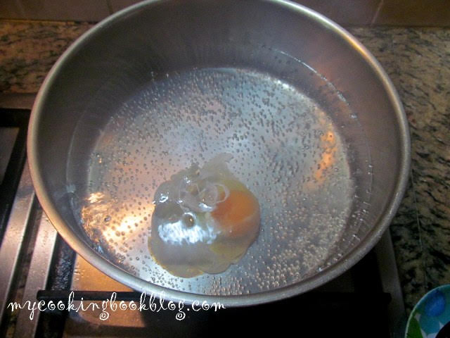 Как се правят поширани (забулени) яйца