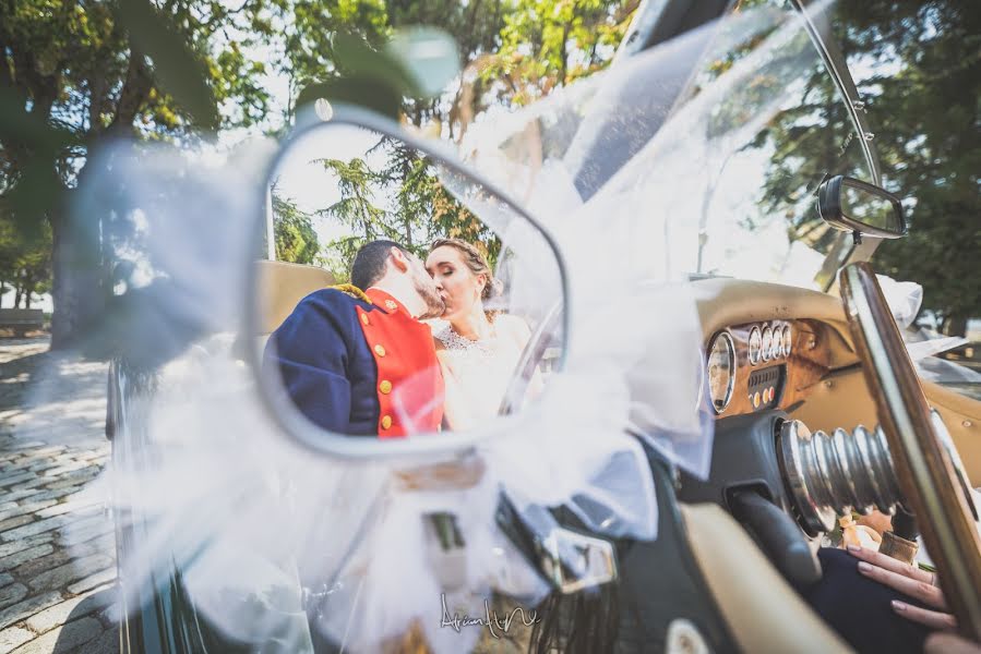 Wedding photographer Adrian Arteche (adrianarteche). Photo of 13 May 2019