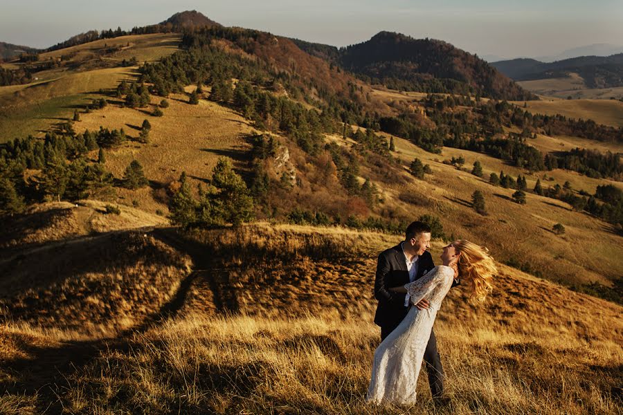 Wedding photographer Kamil Czernecki (czernecki). Photo of 24 October 2019