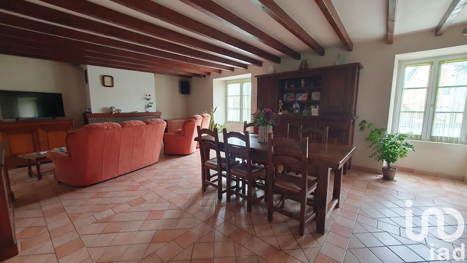 Vente maison 5 pièces 146 m² à Mauges-sur-Loire (49620), 193 000 €