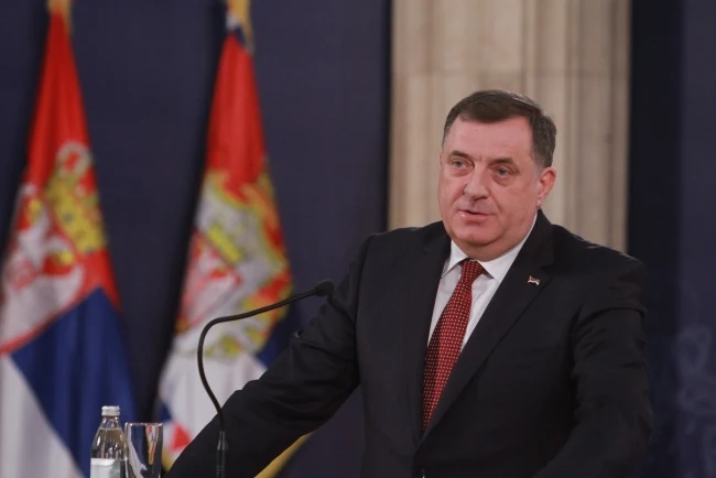 Dodik izneo plan vlasti RS kao reakciju na Šmitovu odluku o izbornom zakonu BiH