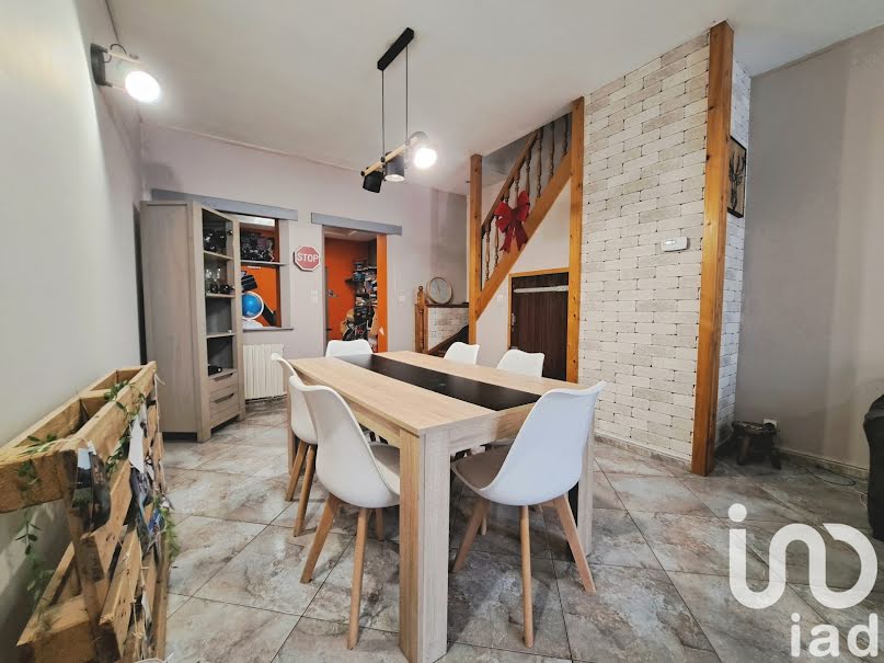 Vente maison 5 pièces 116 m² à Beuvrages (59192), 130 900 €