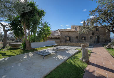 Maison avec terrasse 1