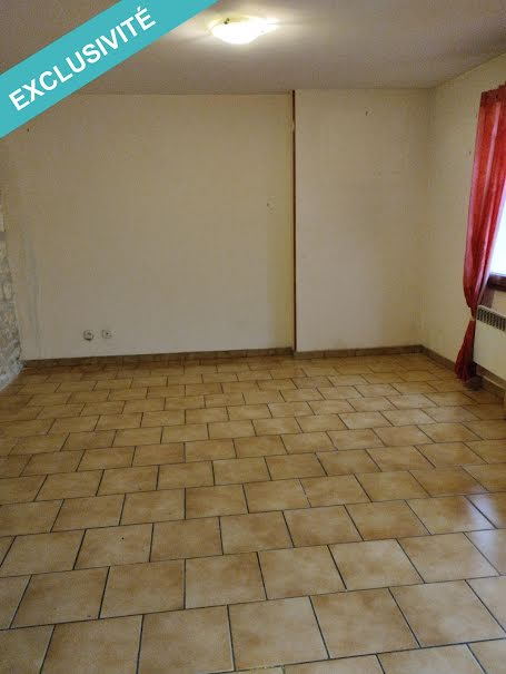 Vente maison 5 pièces 98 m² à Angouleme (16000), 120 000 €