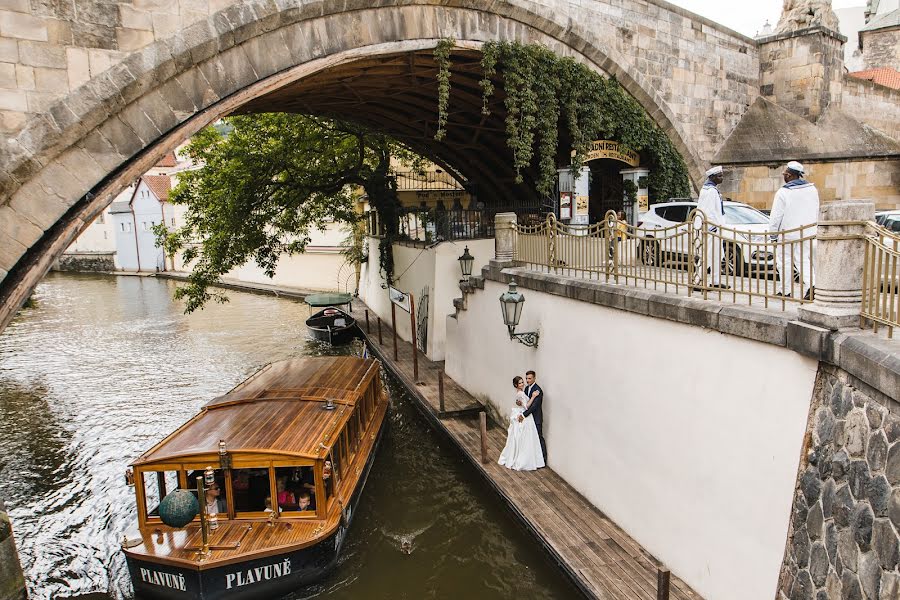 Fotógrafo de casamento Elena Sviridova (elenasviridova). Foto de 21 de novembro 2020