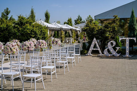 Fotografo di matrimoni Laurentiu Nica (laurentiunica). Foto del 15 marzo 2023