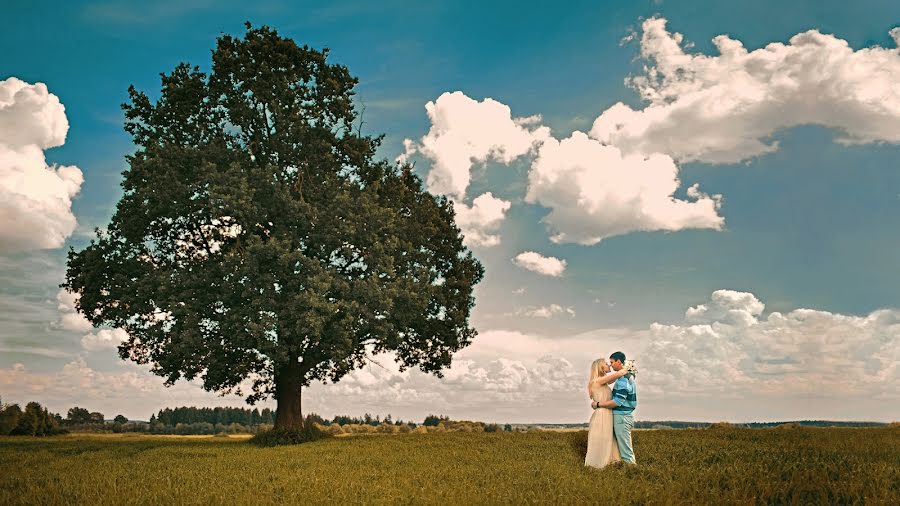 Photographe de mariage Yaroslav Tourchukov (taura). Photo du 10 mars 2014