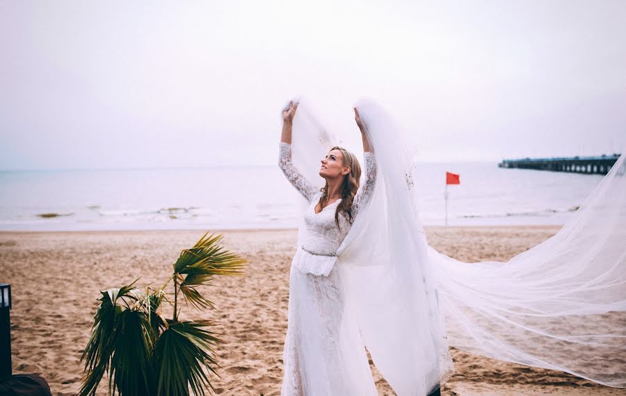 Fotógrafo de bodas Yuliya Normantas (julianormantas). Foto del 1 de julio 2017