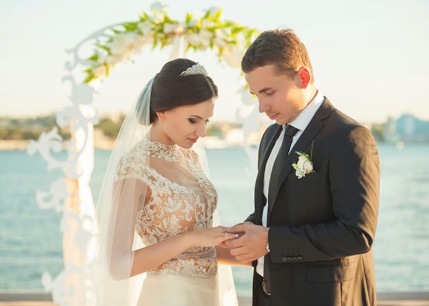 Photographe de mariage Marina Sheyanova (marinasheyanova). Photo du 18 décembre 2015